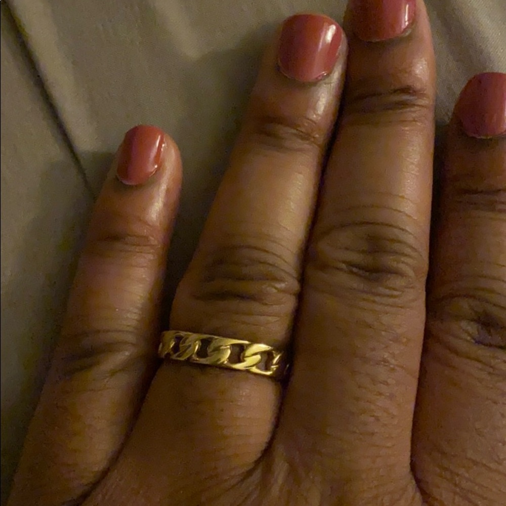 Gently worn The M Jewelers Chain Ring